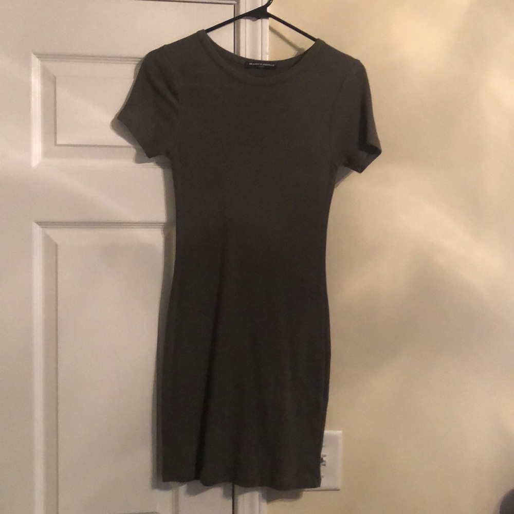 Brandy Melville olive dress - Picture 1 of 2